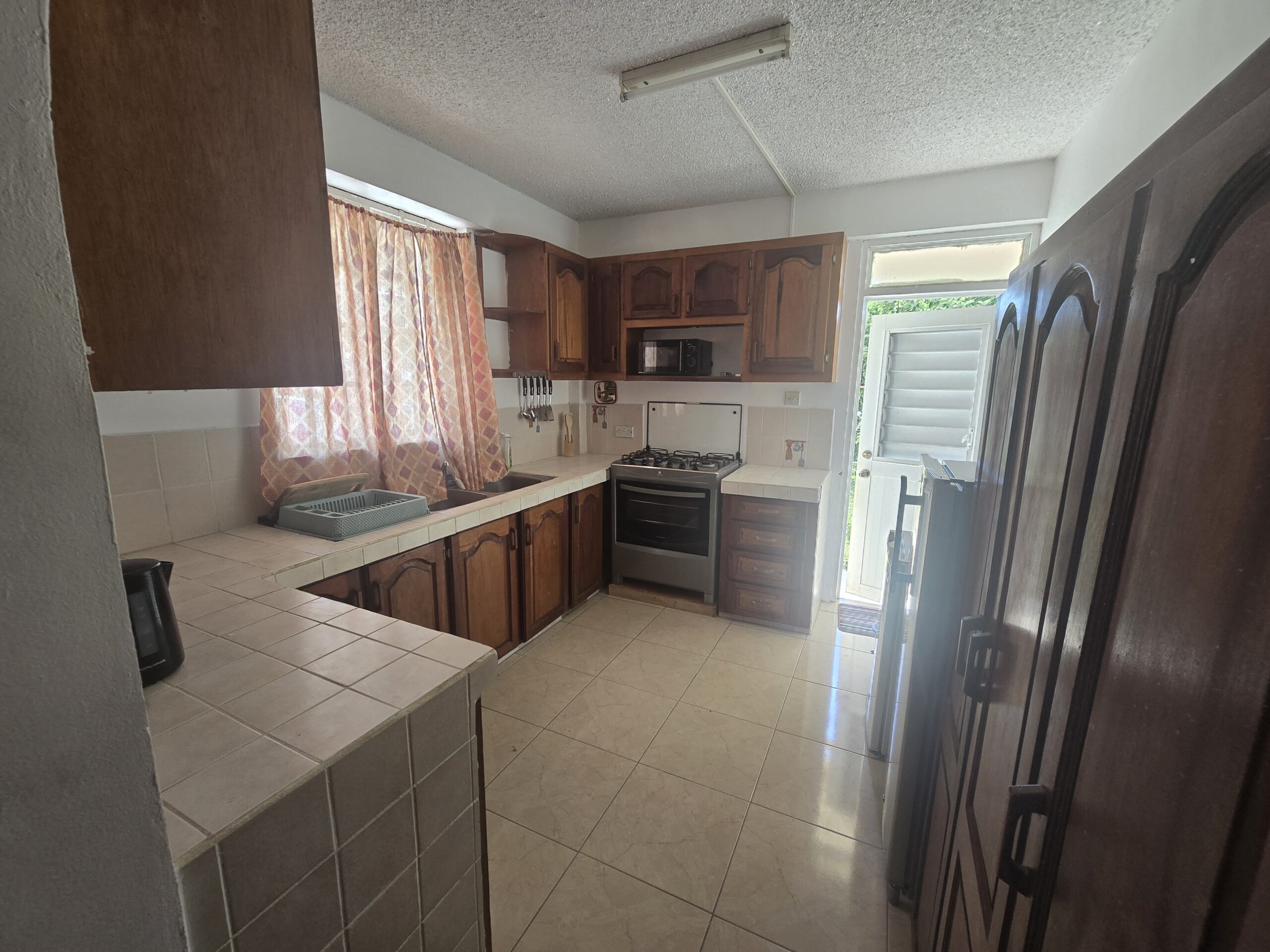 Premium 2 Bedroom Fully Furnished Apartment #1 – Jimmit